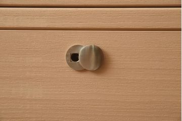 展示品　IDC大塚家具　加茂桐タンス　銀流線　大洋　胴厚四方丸　昇たんす(総桐たんす、整理たんす、加茂総桐箪笥)(定価約175万円)(R-041889)