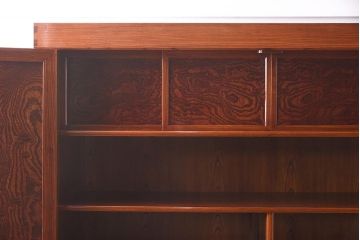 在庫未使用品　IDC大塚家具　松創　匠　総欅(ケヤキ)無垢材　漆塗り　道具タンス(収納棚、キャビネット)(定価約594万円)(R-041890)