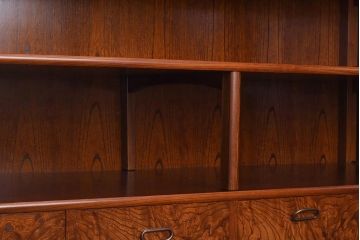 在庫未使用品　IDC大塚家具　松創　匠　総欅(ケヤキ)無垢材　漆塗り　道具タンス(収納棚、キャビネット)(定価約594万円)(R-041890)