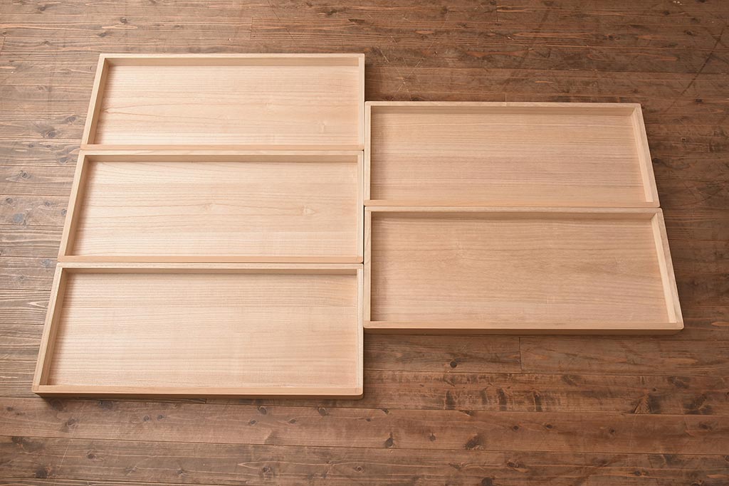 在庫未使用品　IDC大塚家具　家具のカネトク　3.5尺　下三大洋胴厚　寿梅　白　桐タンス(衣装箪笥、着物箪笥、桐箪笥、桐たんす)(定価約58万円)(R-041891)