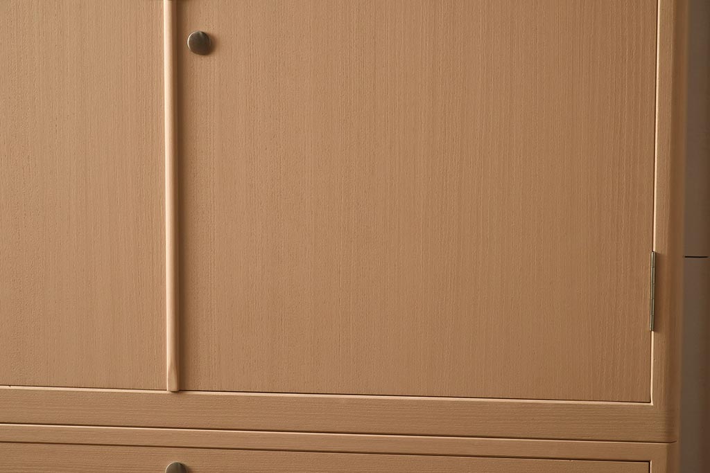 在庫未使用品　IDC大塚家具　家具のカネトク　3.5尺　下三大洋胴厚　寿梅　白　桐タンス(衣装箪笥、着物箪笥、桐箪笥、桐たんす)(定価約58万円)(R-041891)