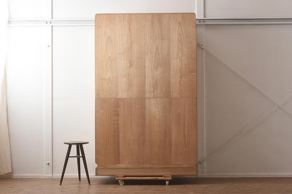 展示品　IDC大塚家具　家具のカネトク　3.6尺　下6大洋すみ丸　桐タンス(衣装箪笥、着物箪笥、桐箪笥、桐たんす)(定価約100万円)(R-041892)