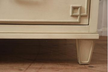 在庫未使用品　IDC大塚家具　ヒッコリーチェア社(HICKORY CHAIR)　2489-40IV　シノワズリ風のチェスト(引き出し)(定価約120万円)(R-041895)