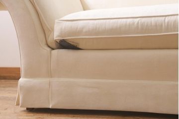 在庫未使用品　IDC大塚家具　Baker(ベーカー)　803-88#81-120RW　ホワイトが上品な3人掛けソファ(定価約80万円)(R-041901)