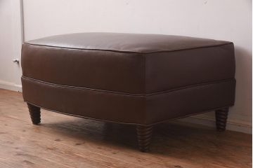 展示品　IDC大塚家具　Baker(ベーカー社)　6312-11　革DL　オットマン(椅子、スツール)(定価約30万円)(R-041903)
