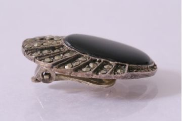ヴィンテージ　SILVER　オーバル型　オニキス　大人の雰囲気醸し出すイヤリング(アクセサリー、ビンテージ)(R-041909)