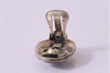 ヴィンテージ　SILVER　オーバル型　オニキス　大人の雰囲気醸し出すイヤリング(アクセサリー、ビンテージ)(R-041909)