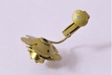 ヴィンテージ　大正ロマン　バラモチーフ　可憐な印象与えるイヤリング(アクセサリー、ビンテージ)(R-041914)