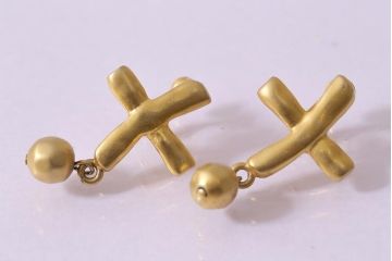 ヴィンテージアクセサリー　クロスデザインのビンテージイヤリング(R-041924)