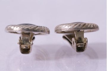 ヴィンテージ　シルバー925　上品な印象を添える丸型イヤリング(スターリングシルバー、アクセサリー)(R-041925)