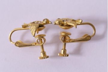 ヴィンテージアクセサリー　日本製　鳥をモチーフにした可愛らしいビンテージイヤリング(R-041926)