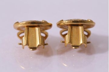 ヴィンテージ　昭和期　黒とゴールドのカラーが大人っぽい丸型イヤリング(アクセサリー、ビンテージ)(R-041934)