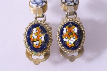 ビンテージアクセサリー　ビーズが可愛らしいイヤリング(R-041935)