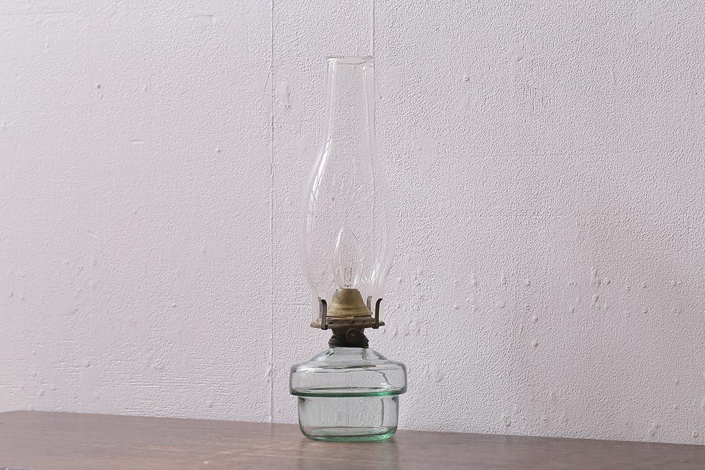 アンティーク照明　昭和初期　オイルランプリメイク　レトロなガラスが和む空間を演出するテーブルランプ(スタンドライト、卓上照明)(R-041940)
