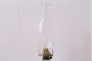 アンティーク照明　昭和初期　オイルランプリメイク　レトロなガラスが和む空間を演出するテーブルランプ(スタンドライト、卓上照明)(R-041940)