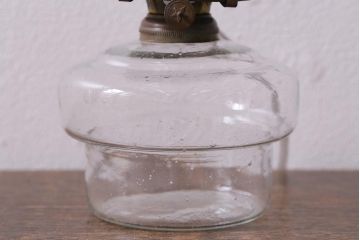 アンティーク照明　昭和初期　オイルランプリメイク　気泡ガラスが趣のある空間を演出するレトロなテーブルランプ(スタンドライト、卓上照明)(R-041941)