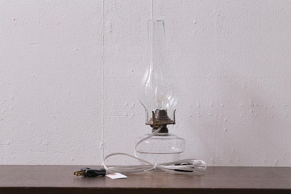 アンティーク照明　昭和初期　オイルランプリメイク　気泡ガラスが趣のある空間を演出するレトロなテーブルランプ(スタンドライト、卓上照明)(R-041941)