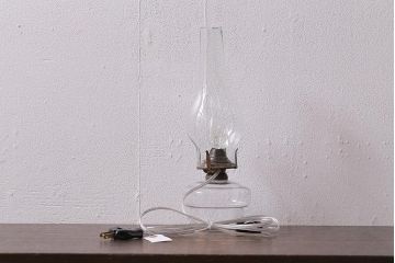 アンティーク照明　昭和初期　オイルランプリメイク　気泡ガラスが趣のある空間を演出するレトロなテーブルランプ(スタンドライト、卓上照明)(R-041941)