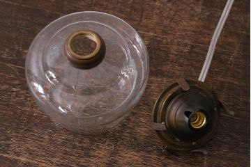 アンティーク照明　昭和初期　オイルランプリメイク　気泡ガラスが趣のある空間を演出するレトロなテーブルランプ(スタンドライト、卓上照明)(R-041941)