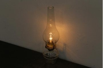アンティーク照明　昭和初期　オイルランプリメイク　気泡ガラスが趣のある空間を演出するレトロなテーブルランプ(スタンドライト、卓上照明)(R-041942)