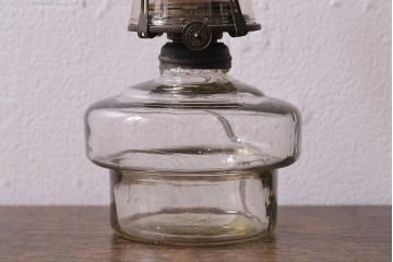 アンティーク照明　昭和初期　オイルランプリメイク　レトロなガラスが和む空間を演出するテーブルランプ(スタンドライト、卓上照明)(R-041943)