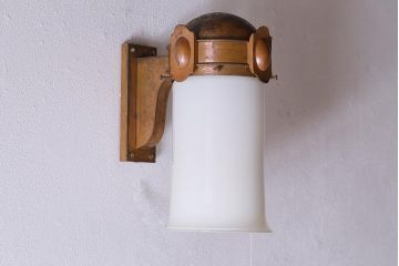 アンティーク照明　日本製　上手物!　大正期　銅製　珍しいデザインが目を引く壁掛け照明(シェード、ウォールライト、ブラケットライト)(R-041944)