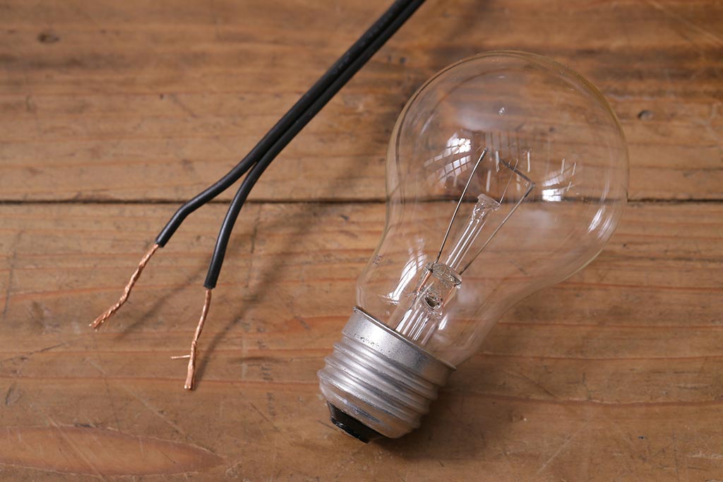 アンティーク照明　日本製　上手物!　大正期　銅製　珍しいデザインが目を引く壁掛け照明(シェード、ウォールライト、ブラケットライト)(R-041944)