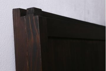 アンティーク建具　和製アンティーク　明治大正期　濃淡のある木の色味が味わい深い板戸2枚セット(帯戸、建具)(R-041946)