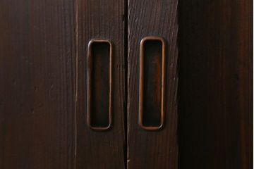 アンティーク建具　和製アンティーク　明治大正期　濃淡のある木の色味が味わい深い板戸2枚セット(帯戸、建具)(R-041946)