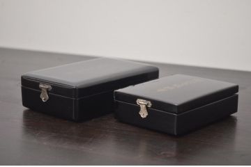 古い勲章2点　勲三等旭日中綬章　勲三等瑞宝章(ケース付き)(R-041988)