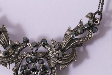 ヴィンテージ　昭和期　クラシカルなデザインが素敵なネックレス(アクセサリー、ビンテージ)(R-042001)