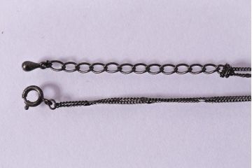 ヴィンテージ　昭和期　クラシカルなデザインが素敵なネックレス(アクセサリー、ビンテージ)(R-042001)