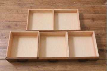 ラフジュ工房オリジナル　古金具リメイク　脚付き　小物の整理にも便利なサイドチェスト(小物収納、引き出し)(R-042004)
