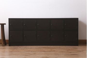 ラフジュ工房オリジナル　古材リメイク　落ち着いた色合いの扉付きマス目棚・右開き(収納棚、ロッカー、下駄箱)(R-042005)