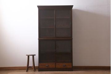 和製アンティーク　昭和初期　楓材　シックな色合いのレトロモダンな重ね戸棚(収納棚、飾り棚、食器棚、カップボード)(R-042010)