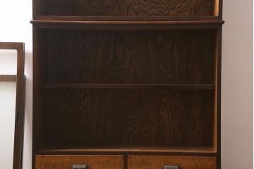 和製アンティーク　昭和初期　楓材　シックな色合いのレトロモダンな重ね戸棚(収納棚、飾り棚、食器棚、カップボード)(R-042010)