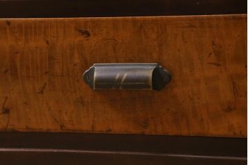 和製アンティーク　昭和初期　楓材　シックな色合いのレトロモダンな重ね戸棚(収納棚、飾り棚、食器棚、カップボード)(R-042010)