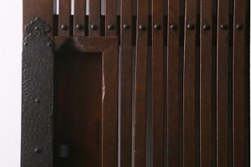 アンティーク建具　明治大正期　総ケヤキ材　丸に桔梗紋　上品な和の空間作りにおすすめの格子蔵戸(引き戸、玄関戸)(R-042014)