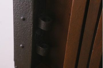 アンティーク建具　明治大正期　総ケヤキ材　丸に桔梗紋　上品な和の空間作りにおすすめの格子蔵戸(引き戸、玄関戸)(R-042014)