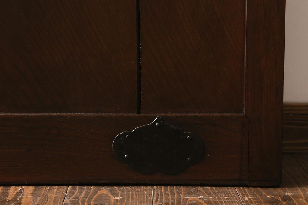 アンティーク建具　明治大正期　総ケヤキ材　丸に桔梗紋　上品な和の空間作りにおすすめの格子蔵戸(引き戸、玄関戸)(R-042014)