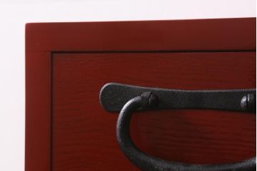ラフジュ工房オリジナル　古金具リメイク　前板栗材　ヒノキ材　朱塗りが気品漂う小引き出し(小物収納、卓上収納)(R-042017)