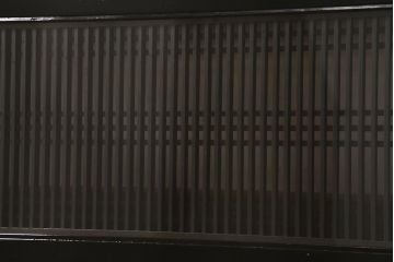 アンティーク建具　昭和初期　繊細に並んだ細い桟が目を引く筬欄間(オサランマ、明り取り、建具)(R-042019)