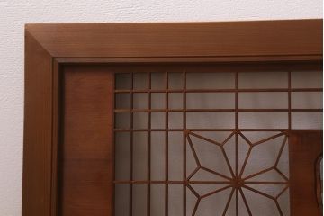 ビンテージ建具　昭和中期　角麻の葉模様　組子と松の彫刻が美しい欄間(明かり取り、明り取り)(R-042020)
