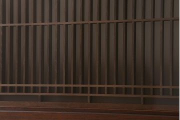 ビンテージ建具　両面ガラス　すりガラス入り　細い桟が上品な雰囲気の筬欄間(オサランマ、明かり取り、明り取り)(R-042022)