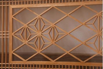 ビンテージ建具　両面ガラス　格子・麻の葉　上品な佇まいの組子欄間(明かり取り、明り取り)(R-042024)