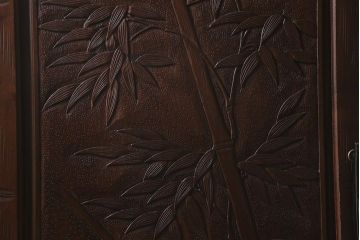 ヴィンテージ家具　伝統工芸　軽井沢彫り　竹の彫りが見事なチェスト(和タンス、洋服タンス、ビンテージ)(R-042026)