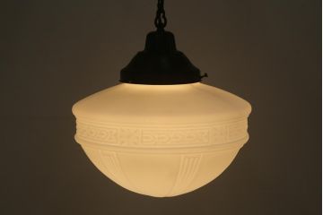 アンティーク照明　陽刻のカバーが上品なペンダントライト(天井照明、吊り下げ照明)(R-042029)