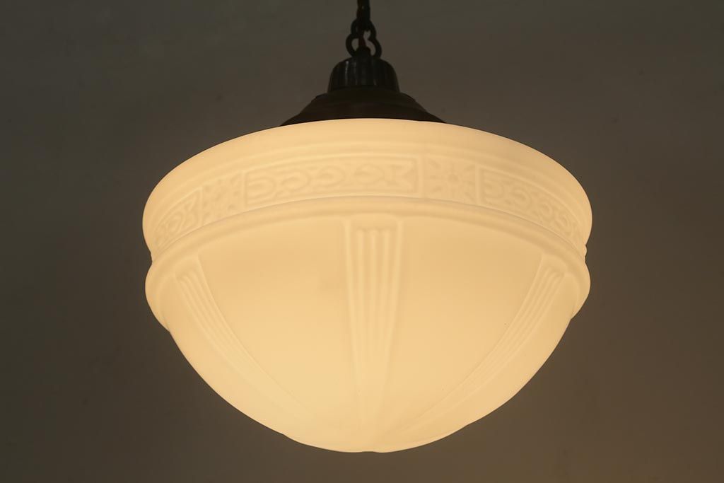 アンティーク照明　陽刻のカバーが上品なペンダントライト(天井照明、吊り下げ照明)(R-042029)