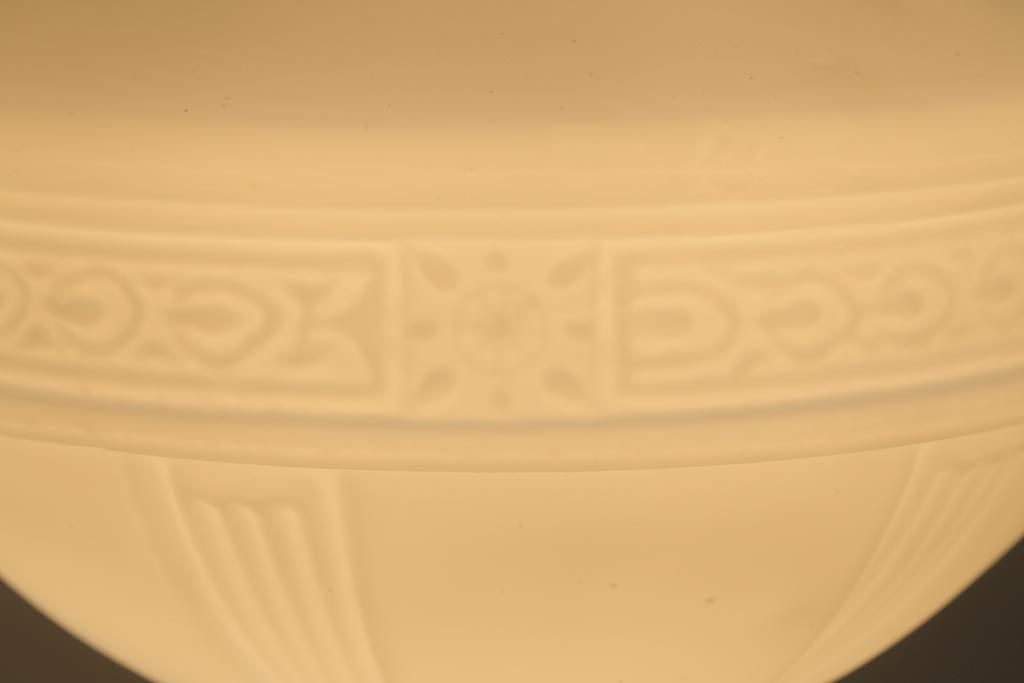 アンティーク照明　陽刻のカバーが上品なペンダントライト(天井照明、吊り下げ照明)(R-042029)