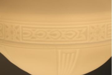 アンティーク照明　陽刻のカバーが上品なペンダントライト(天井照明、吊り下げ照明)(R-042029)